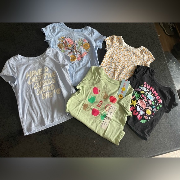 The Children's Place Cat & Jack T Shirt Bundle Size 2T - Picture 1 of 9